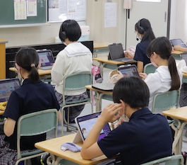 大妻嵐山中学校