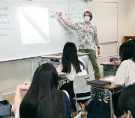 女子美術大学付属中学校